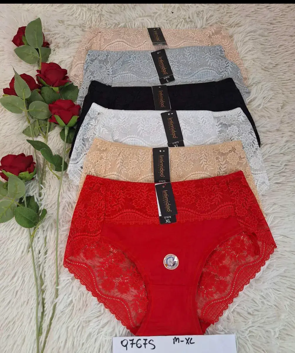 Majtki koronkowe damskie Intimidao mix kolorów M-XL