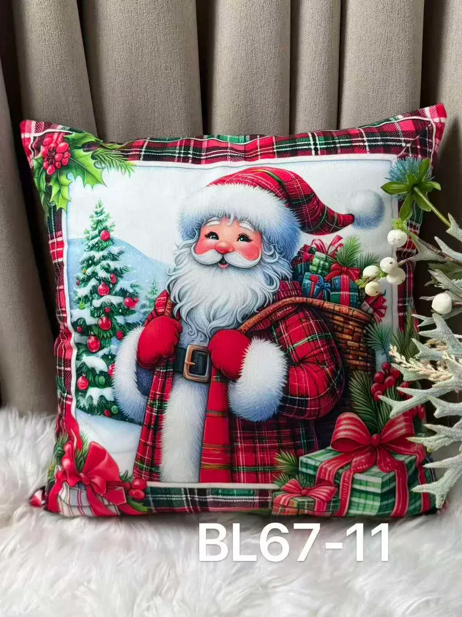 Poszewka na poduszkę świąteczna 40x40 cm z Mikołajem i prezentami