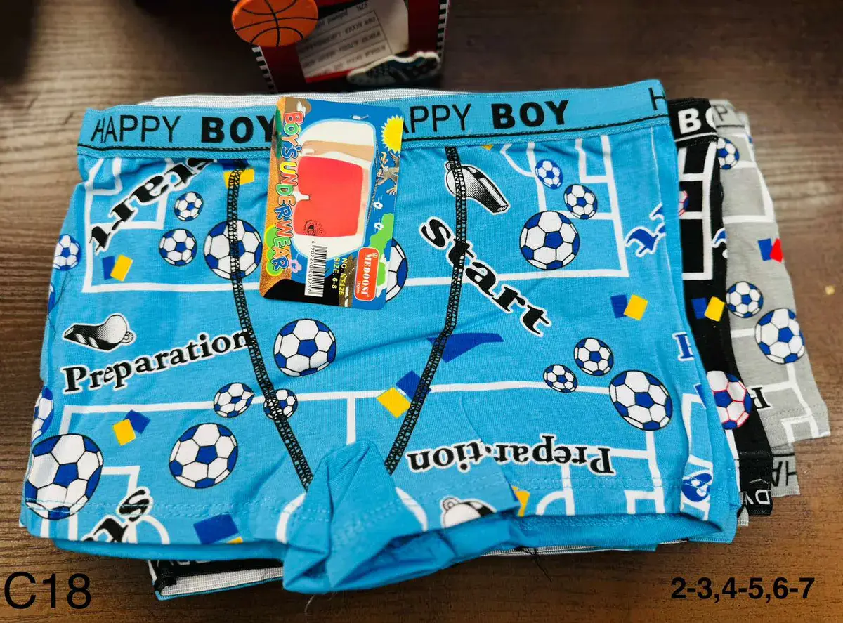 Bokserki chłopięce Happy Boy z nadrukiem piłek nożnych