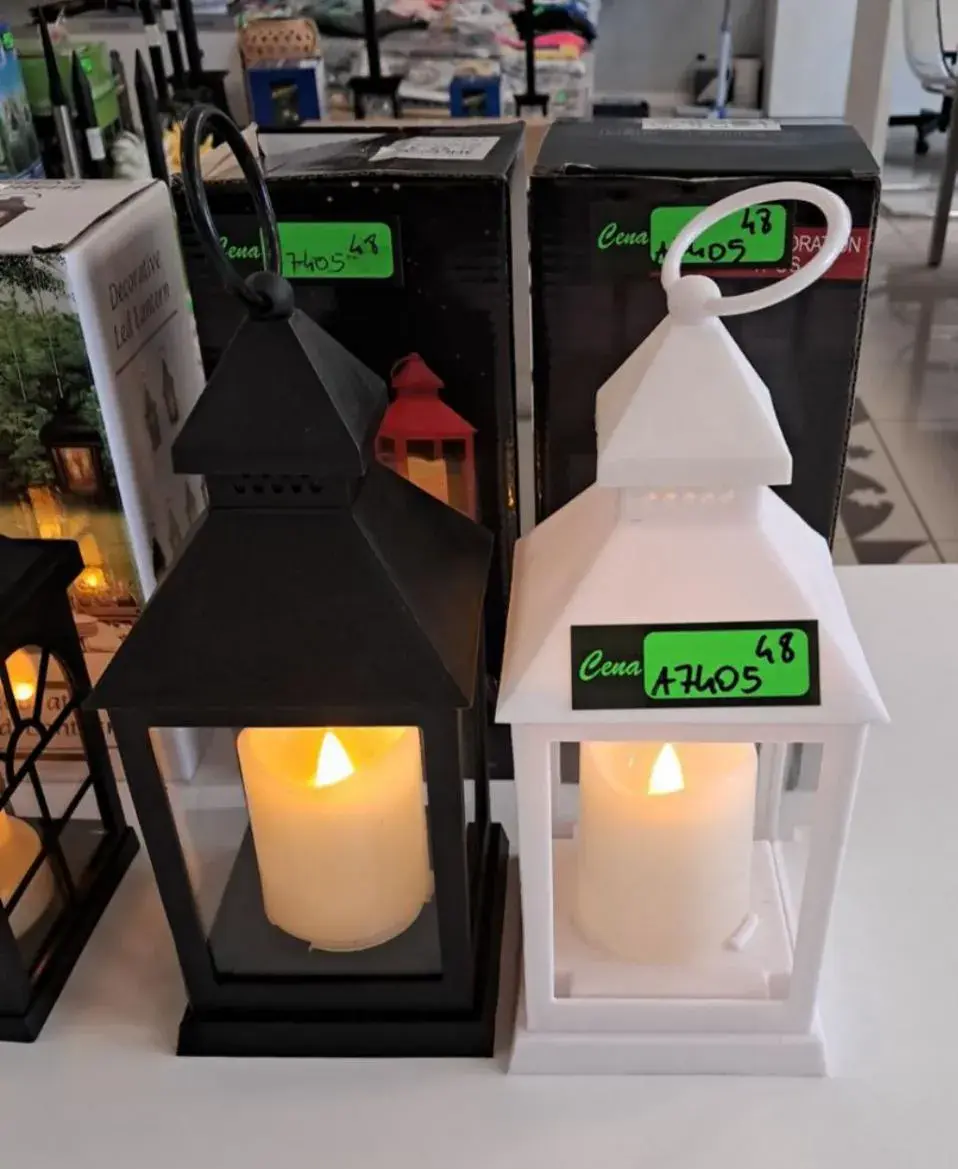 Lampka LED w kształcie latarni czarno-biała, kolor czarny