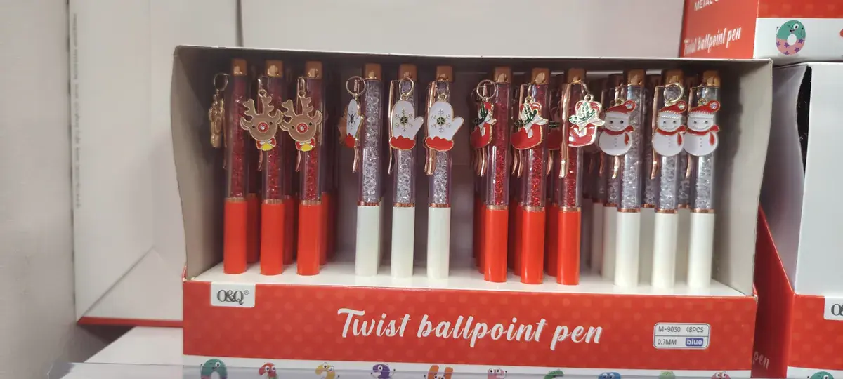 Długopis Twist Ballpoint z ozdobami świątecznymi czerwono-biały