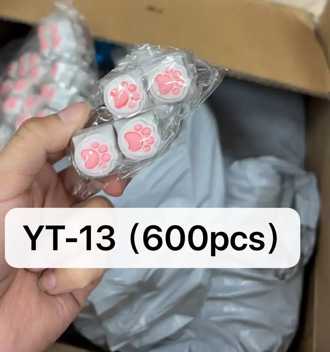 Gumka do mazania z różowym motywem łapki YT-13