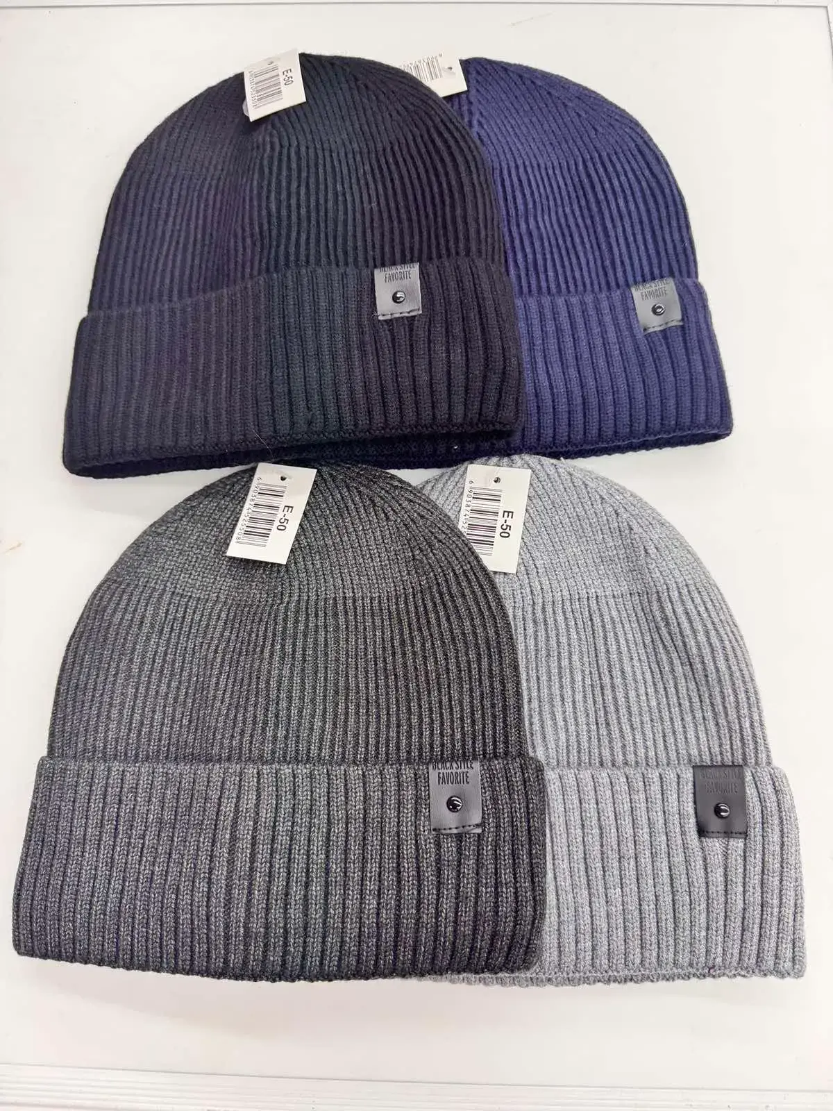 Czapki męskie beanie prążkowane granatowe i szare, kolor granatowy