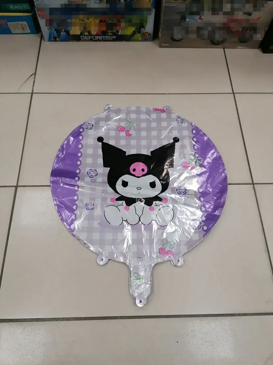 Balon foliowy Kuromi różowo-fioletowy w kratę 80cm
