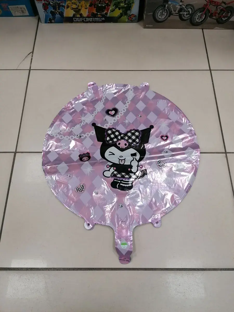 Balon foliowy Kuromi różowy 45cm, kolor różowy z fioletowym połyskiem