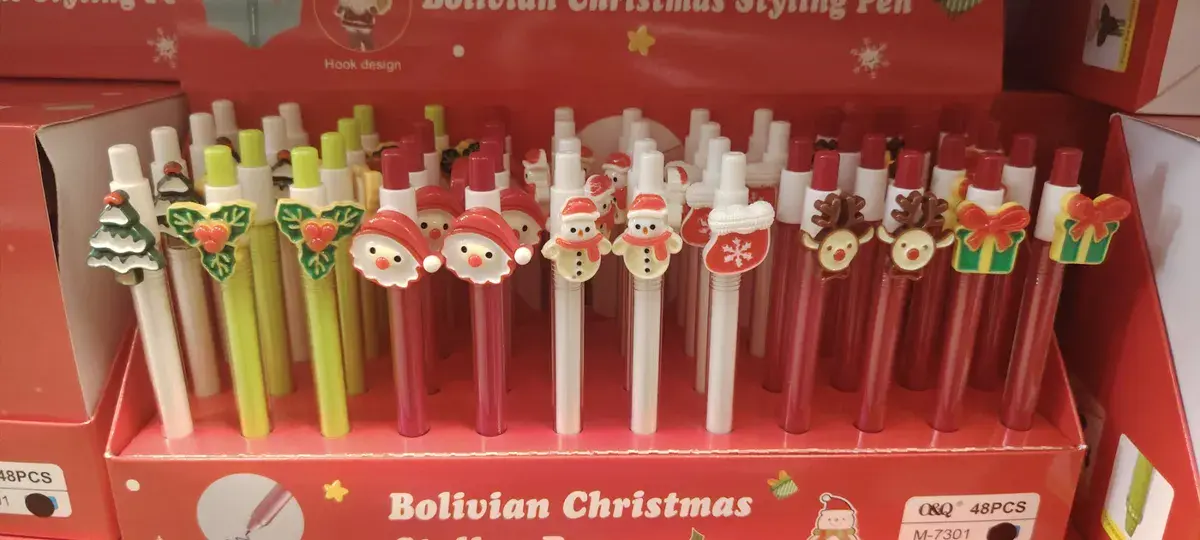 Długopis świąteczny z ozdobą bożonarodzeniową mix kolorów
