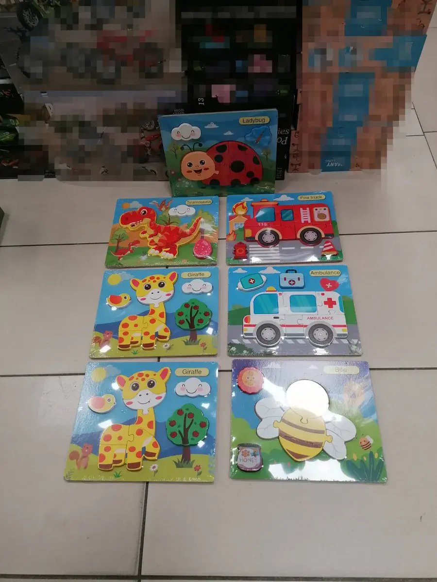 Drewniane puzzle edukacyjne zwierzęta i pojazdy kolorowe