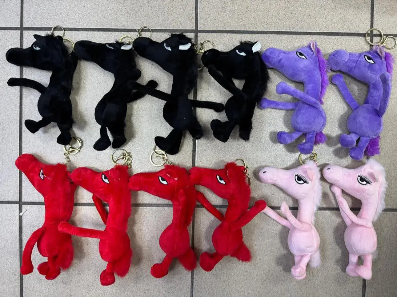 Brelok zabawka pluszowy koń 12 szt mix kolorów