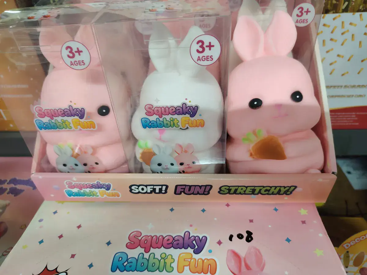 Zabawka królik Squeaky Rabbit Fun miękka różowa i biała 3+