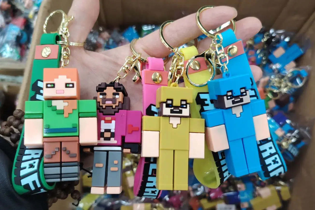 Brelok do Kluczy Minecraft Postacie Pikselowe, w wielu kolorach