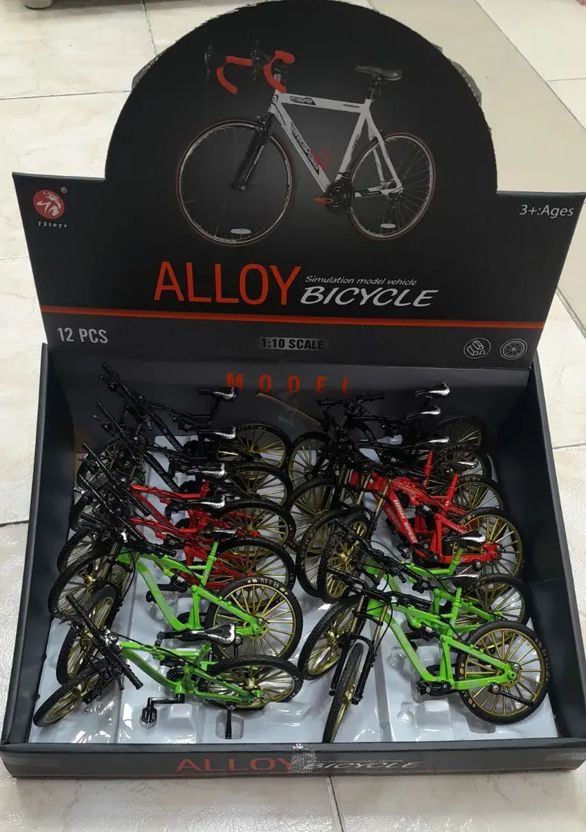 Model roweru aluminiowego 1:10 w zestawie 12 sztuk kolorowych