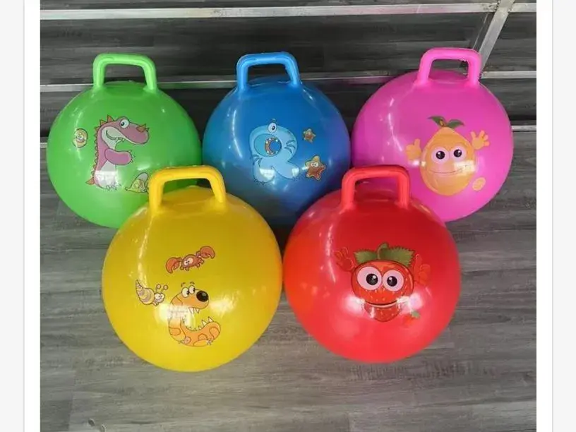 Piłka Skacząca dla dzieci 45cm z uchwytem, w wielu kolorach