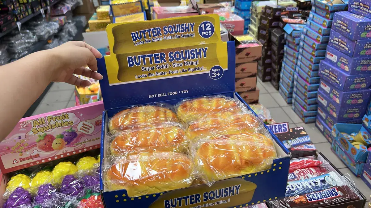 Butter Squishy miękka zabawka antystresowa imitująca masło 12 szt