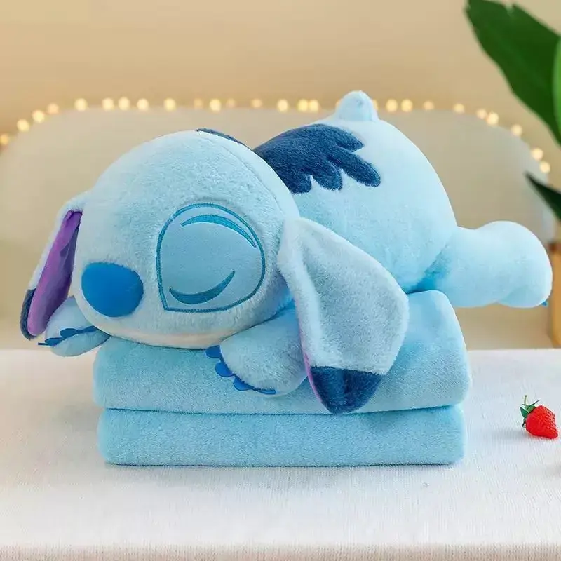 Maskotka Stitch z kocykiem niebieska, w wielu kolorach – wzór 2