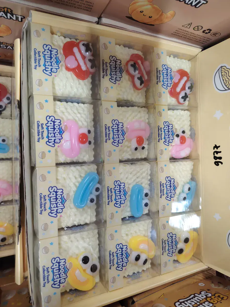 Noodle Squishy miękka zabawka antystresowa z twarzą mix kolorów