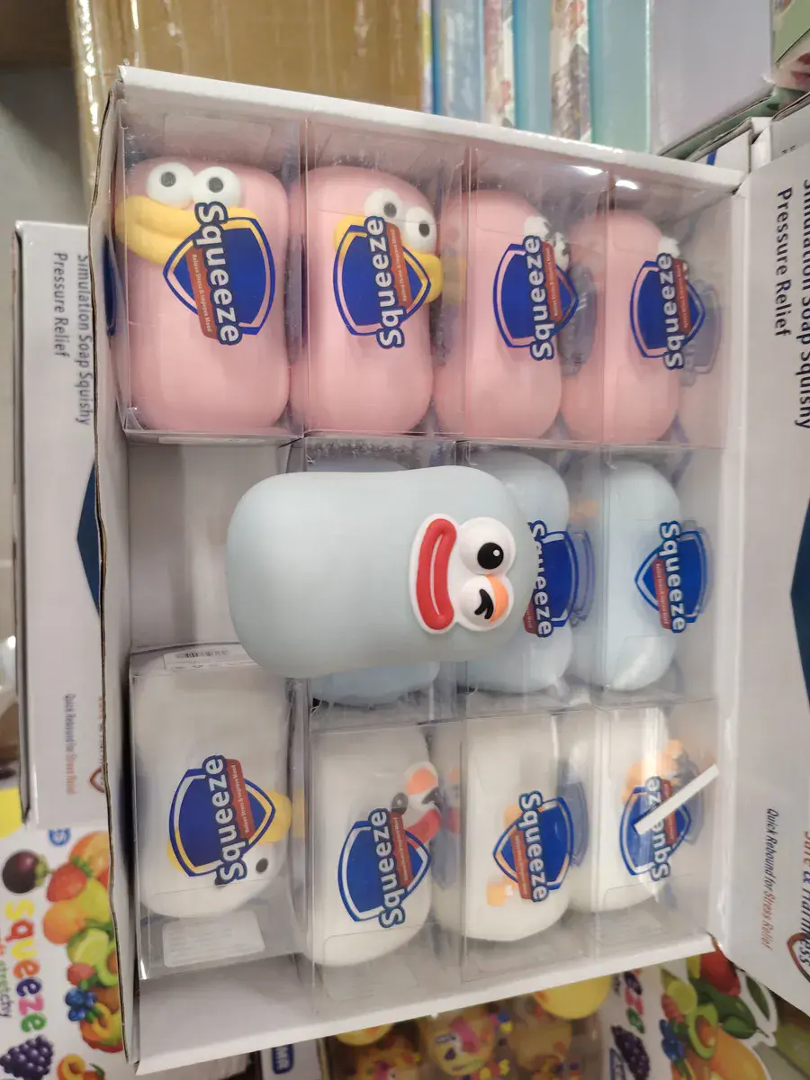 Zabawki squeeze toys miękkie gniotki antystresowe mix kolorów