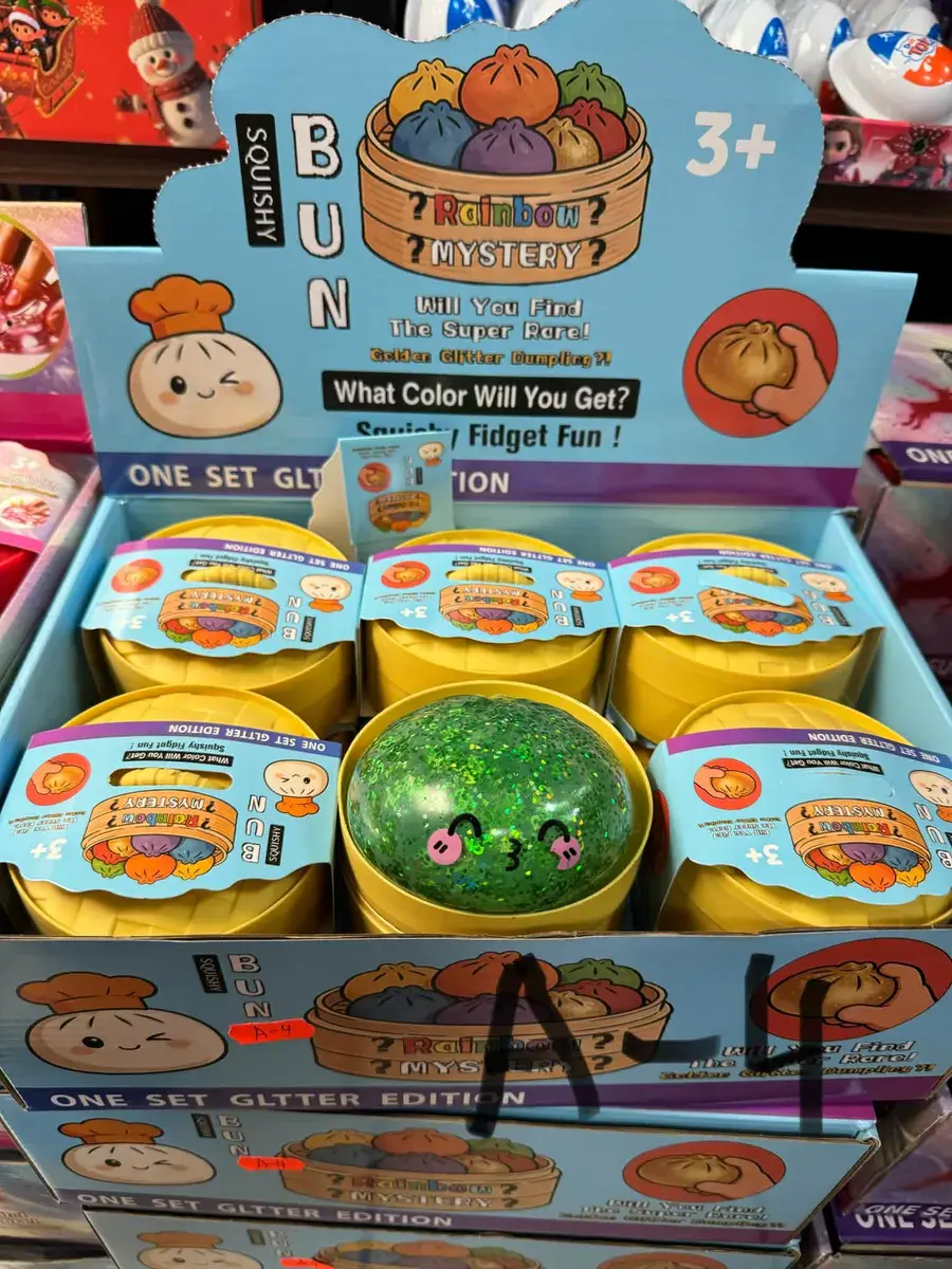 Squishy bun rainbow mystery z brokatem zielony zestaw 3+