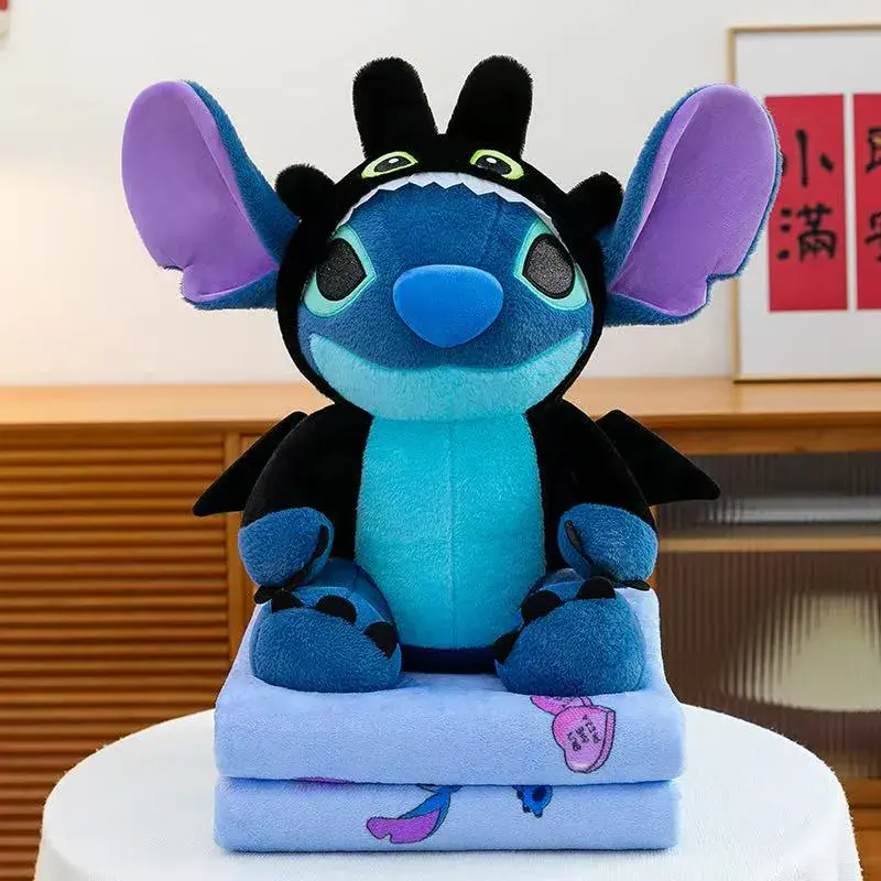 Maskotka Stitch z kocykiem niebieski – wzór 2