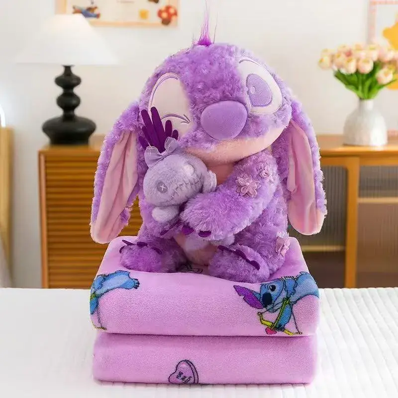 Maskotka Stitch z kocykiem fioletowa, w wielu kolorach