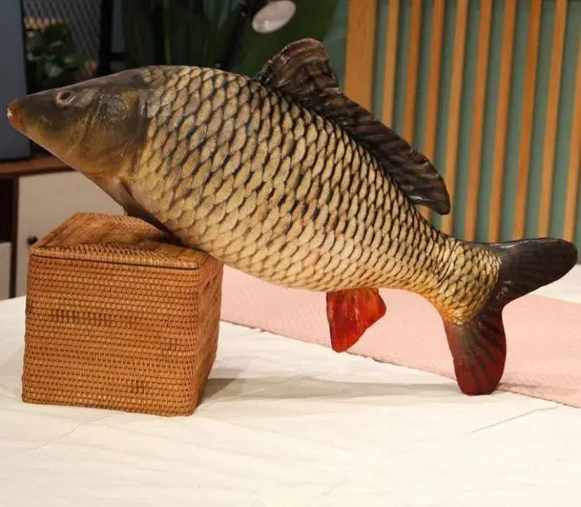 Maskotka Pluszowa Ryba Karasiu 60cm, kolor beżowo-brązowy