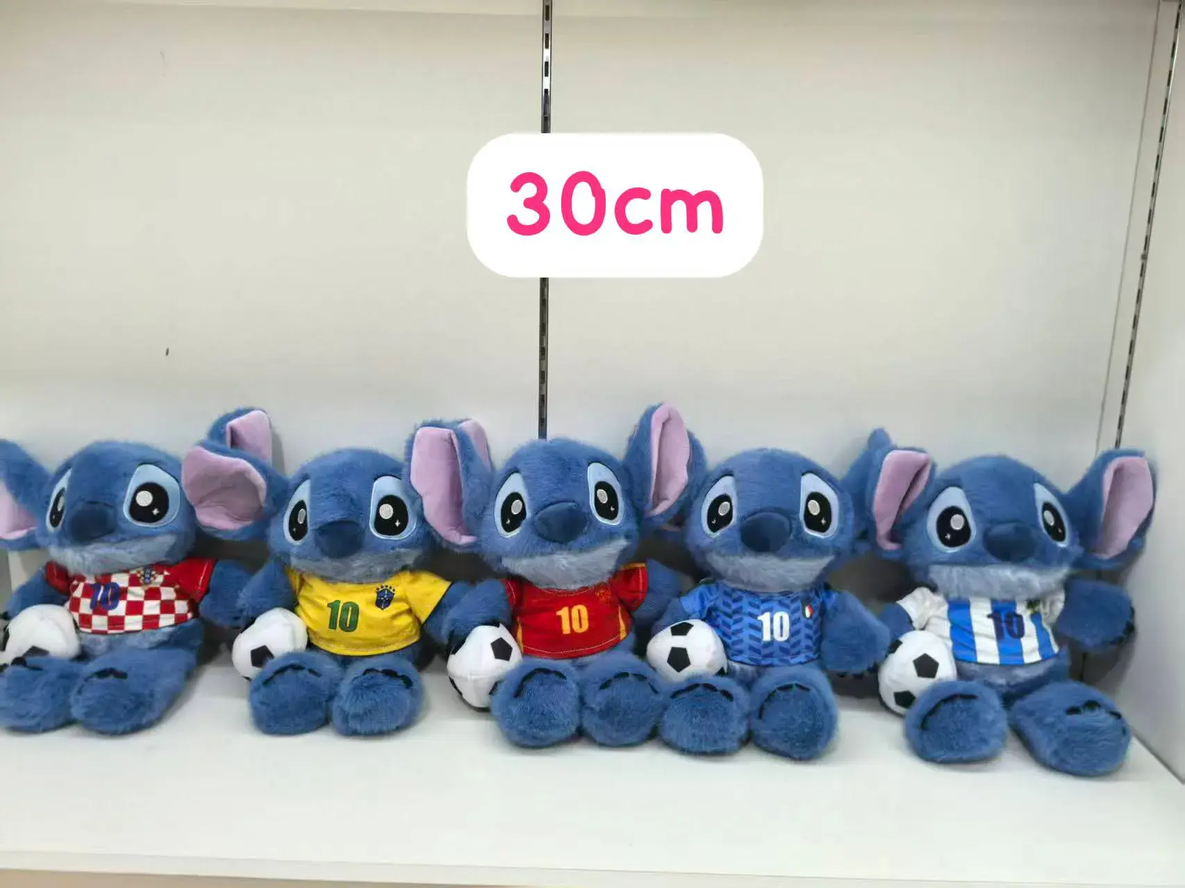 Maskotka Pluszowa Stitch 30cm Piłkarz