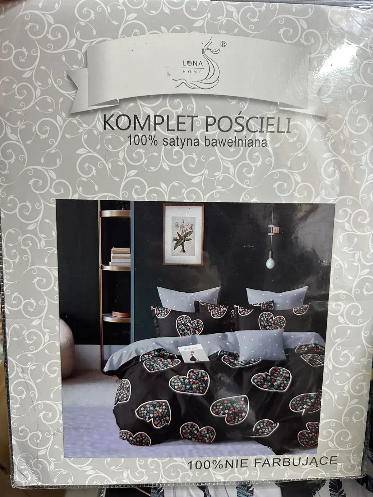 Komplet Pościeli 4cz 200/220 100% Satyna Bawełniana, kolor czarny z wielobarwnymi sercami