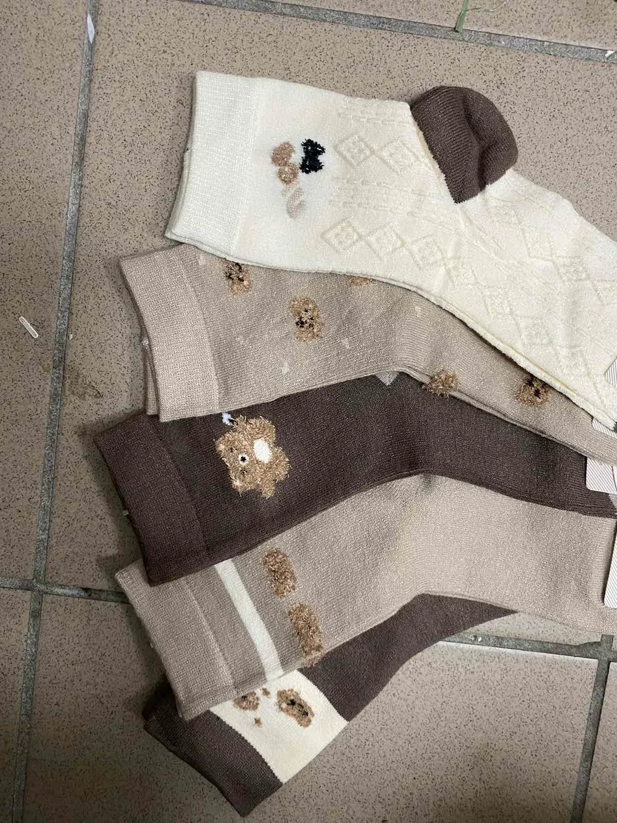 Skarpetki damskie z misiami beżowo-brązowe