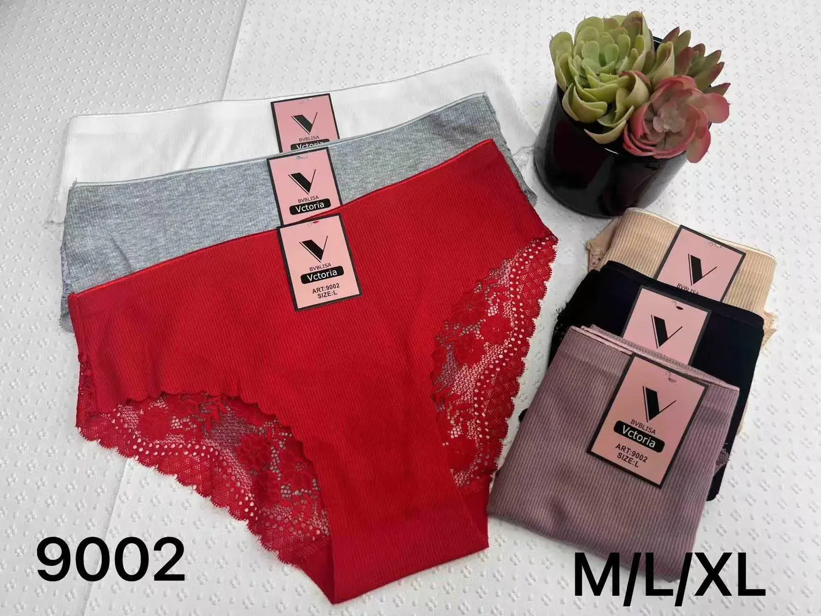 Majtki damskie V bikini koronkowe M/L/XL 6 szt.