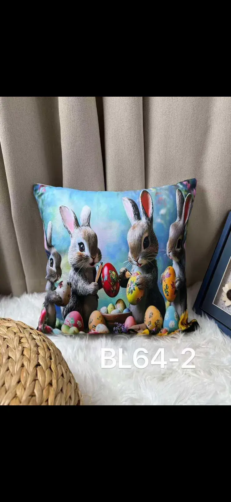 Poszewki dekoracyjne 40x40 cm z motywem królików wielkanocnych
