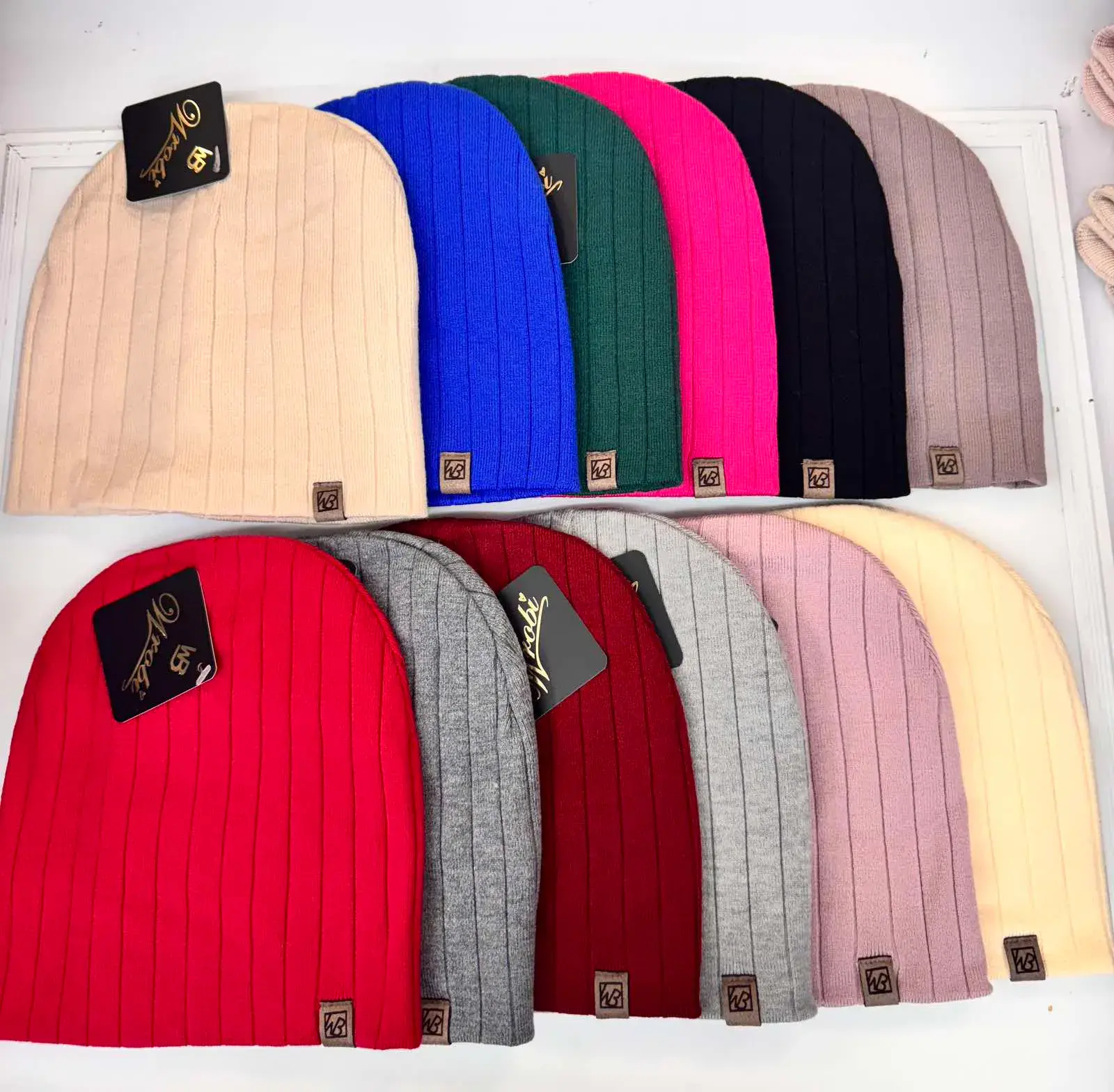 Czapki damskie beanie prążkowane 12 szt mix kolorów