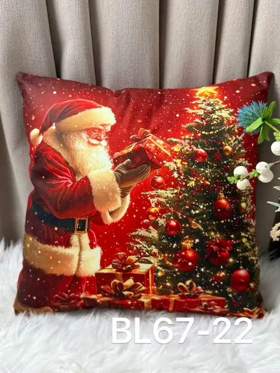 Poszewka świąteczna na poduszkę 40x40 cm z motywem Mikołaja i choinki