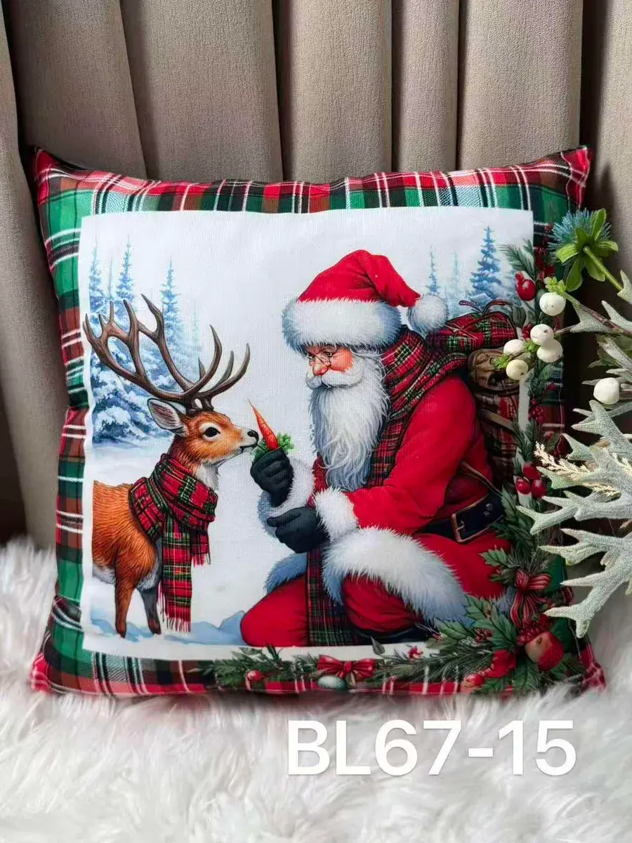 Poszewka świąteczna 40x40 cm z motywem Mikołaja i renifera