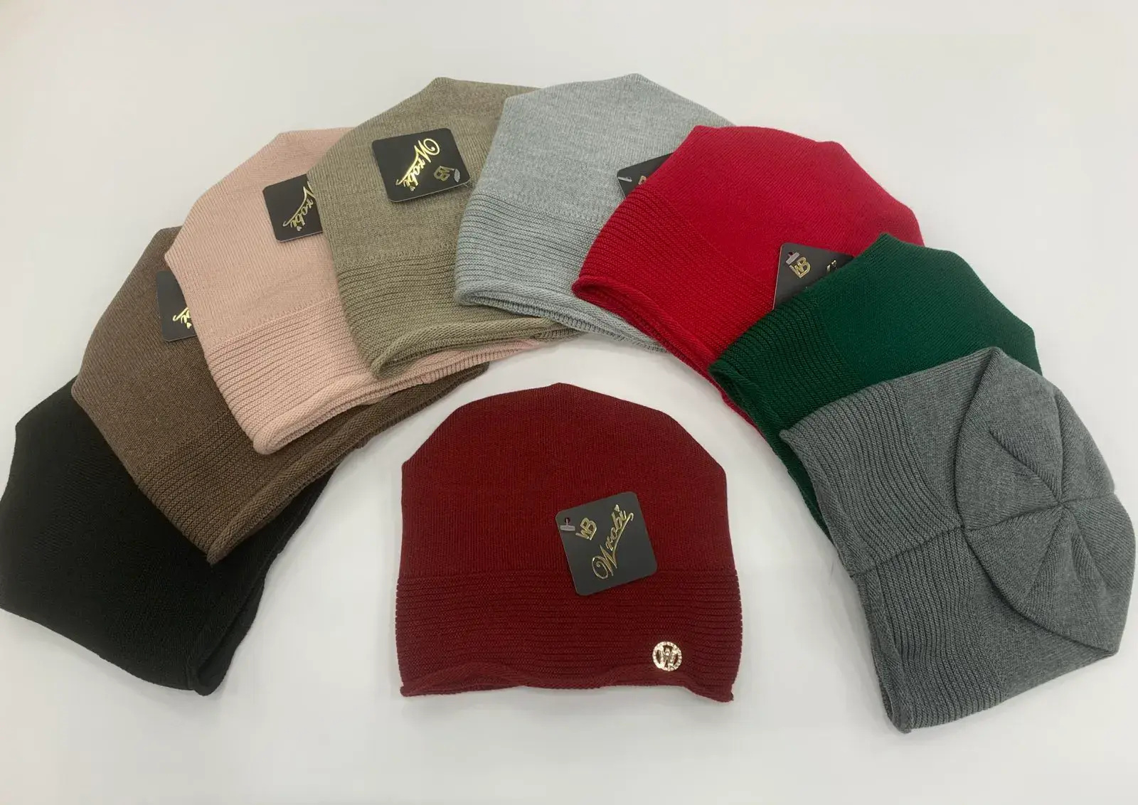 Czapki damskie beanie różne kolory, w wielu kolorach – wzór 6