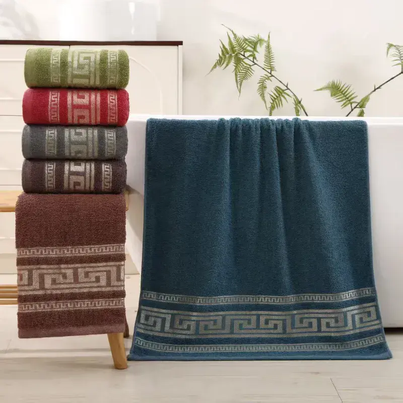 Ręcznik bawełniany 50x100 cm z geometrycznym wzorem, mix kolorów – wzór 2