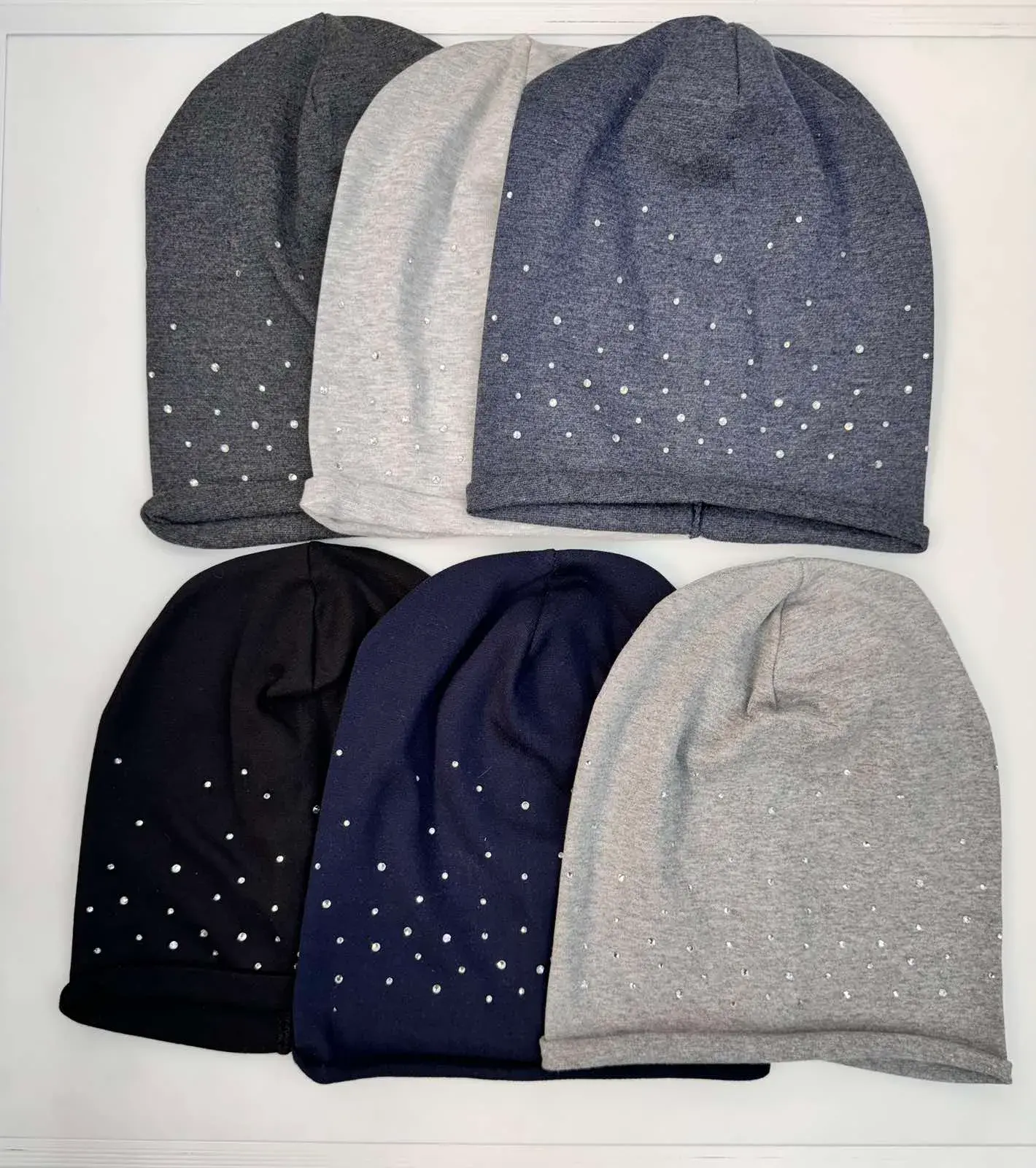 Czapki damskie beanie z brokatem, 6 kolorów